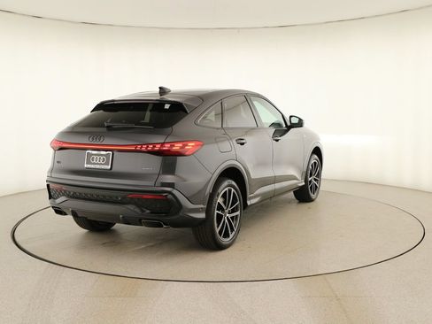 New 2026 Audi Q5 Premium Plus AWD/4WD image 6
