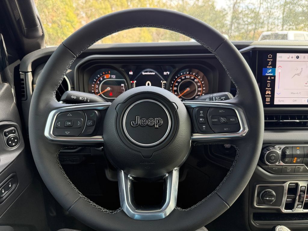 New 2025 Jeep Wrangler Unlimited Sahara AWD/4WD image 18