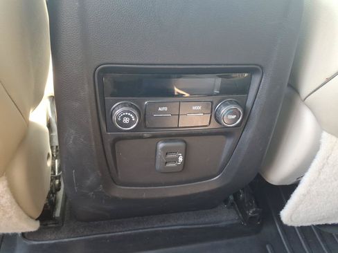 Certified 2020 Buick Enclave Essence AWD/4WD image 16