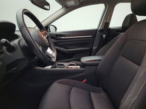 Used 2020 Nissan Altima 2.5 SV image 17