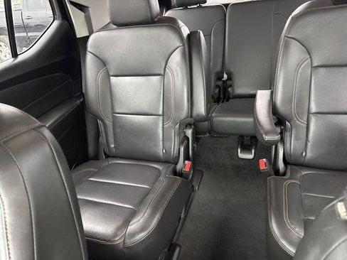 Used 2020 Chevrolet Traverse LT w/ LT Premium Package image 33