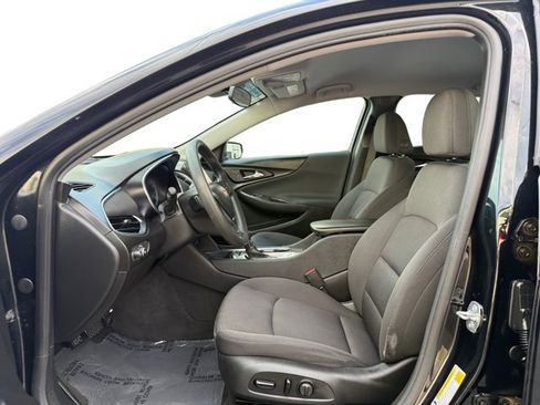 Used 2021 Chevrolet Malibu LT FWD image 10