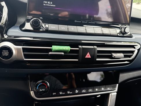 Used 2022 Kia Seltos Nightfall Edition image 29