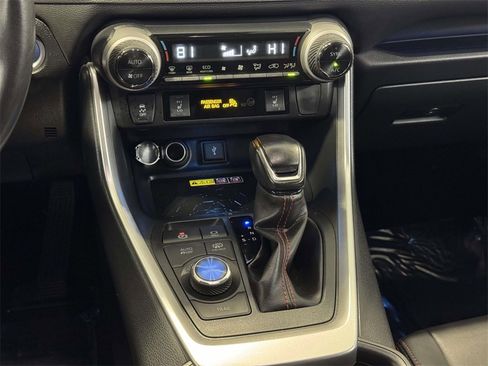 Used 2022 Toyota RAV4 XSE w/ Weather Package image 24