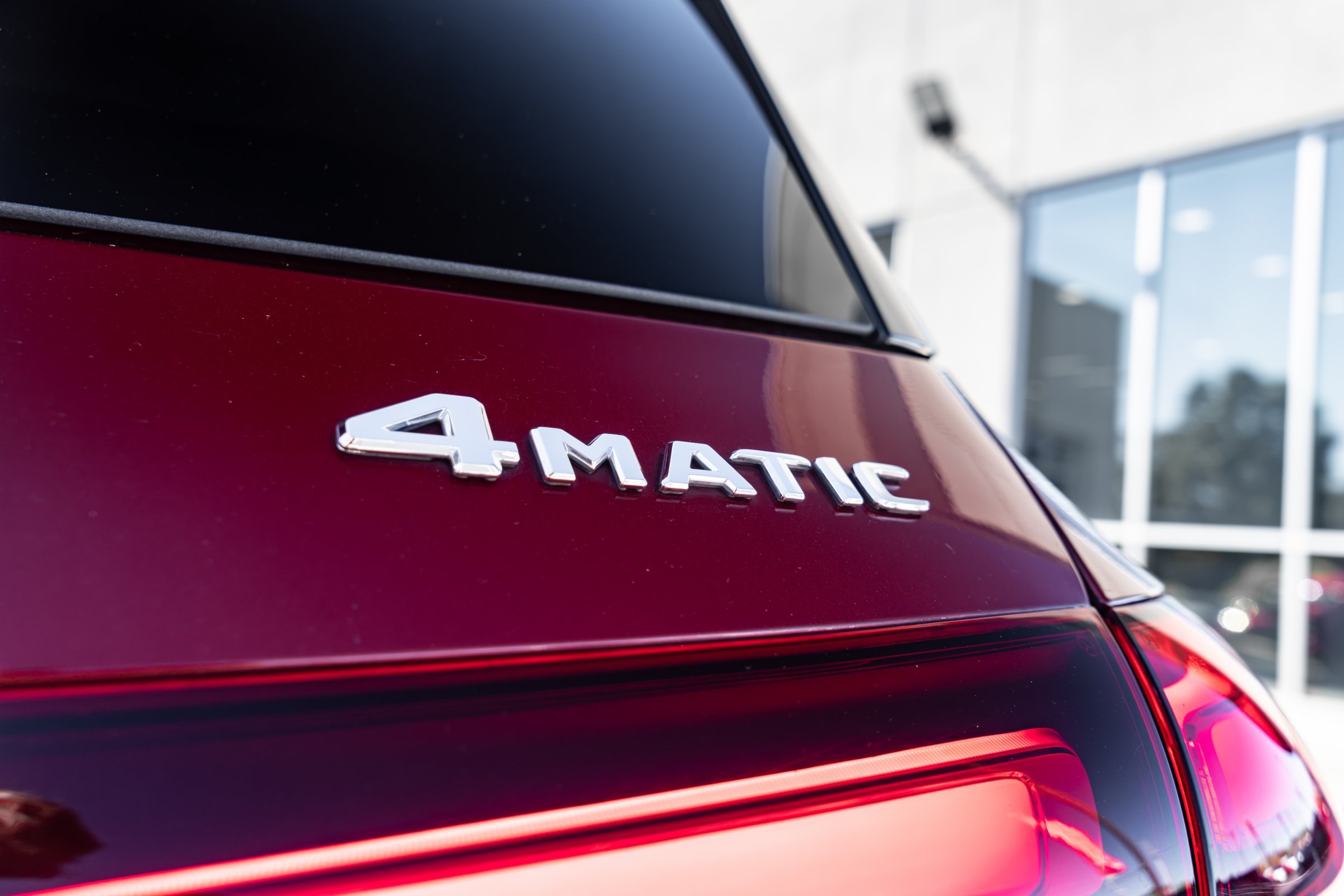 Used 2024 Mercedes-Benz GLE 350 4MATIC w/ AMG Line Exterior image 14