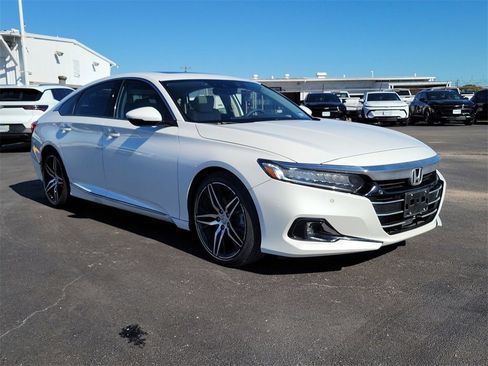 Used 2021 Honda Accord Touring image 8
