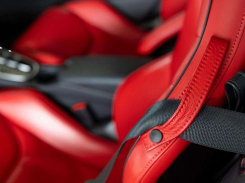 Used 2023 McLaren GT image 27