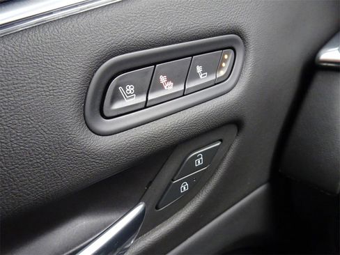 Certified 2022 Cadillac Escalade Sport w/ Touring Package image 25