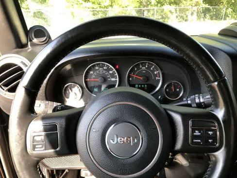 Used 2011 Jeep Wrangler Sport AWD/4WD image 19