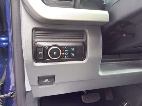 New 2026 Ford F250 XL w/ STX Appearance Package AWD/4WD image 17