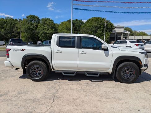 Used 2025 Nissan Frontier Pro-X w/ Tow Package RWD image 5