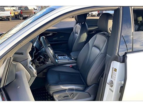 Used 2020 Audi Q8 Premium Plus w/ Premium Plus Package image 27