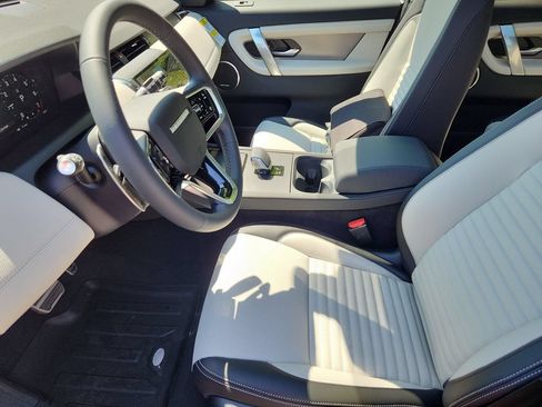 New 2026 Land Rover Discovery Sport Landmark AWD/4WD image 23
