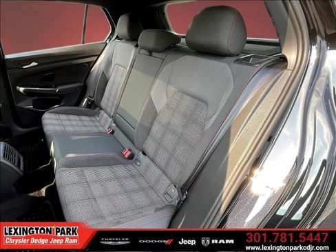 Used 2024 Volkswagen GTI SE FWD image 21