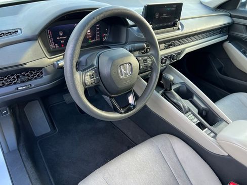 Used 2023 Honda Accord LX image 14