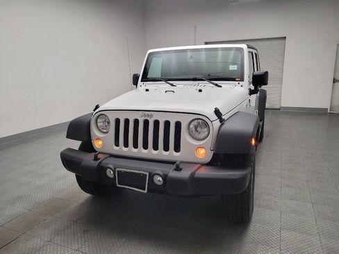 Used 2018 Jeep Wrangler Unlimited Sport S AWD/4WD image 15