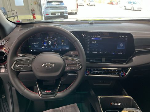 New 2026 Chevrolet Equinox RS FWD image 17