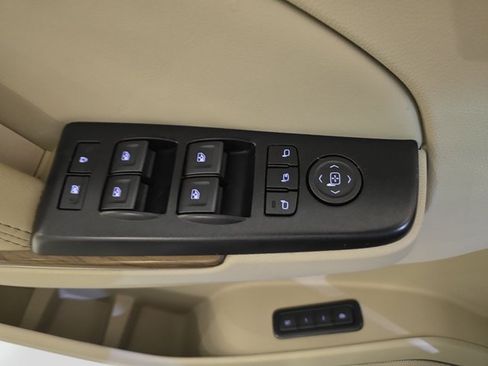 Used 2019 GMC Yukon Denali w/ Denali Ultimate Package AWD/4WD image 29