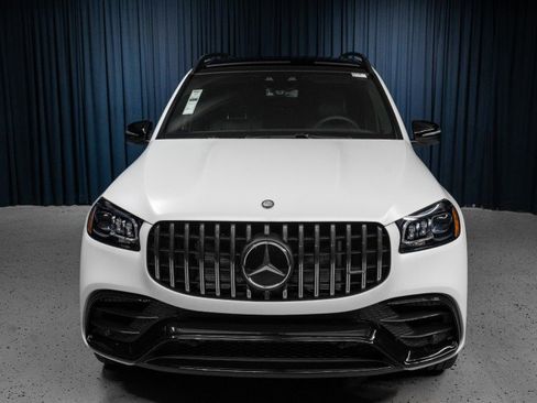 New 2025 Mercedes-Benz GLS 63 AMG 4MATIC image 3