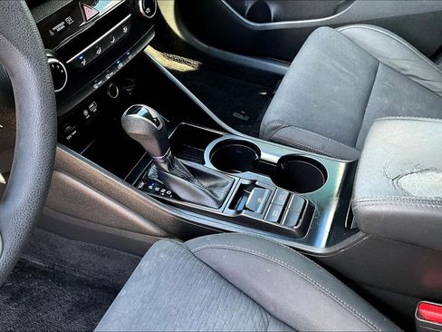 Used 2020 Hyundai Tucson SE image 19