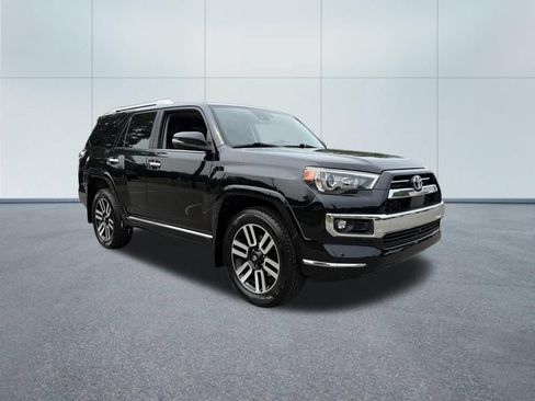 Used 2024 Toyota 4Runner Limited AWD/4WD image 4