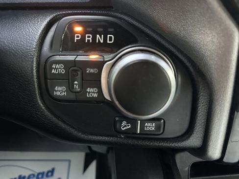 Used 2020 RAM 1500 Big Horn w/ Built-to-serve Edition image 12