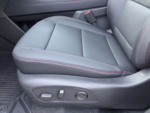 New 2026 Chevrolet Traverse Z71 w/ Driver Confidence Package image 4