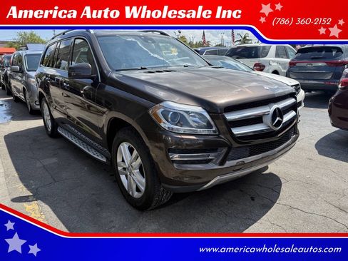 Used 2016 Mercedes-Benz GL 450 4MATIC image 1