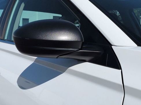 Used 2024 Nissan Altima 2.5 SV FWD image 11