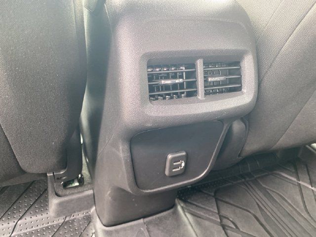 Certified 2024 Chevrolet Equinox LT w/ LPO, Floor Liner Package FWD image 19