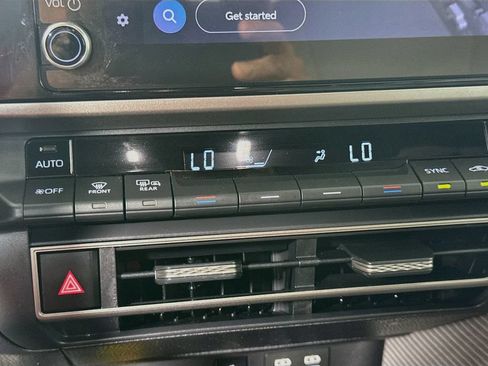 Used 2026 Toyota Camry SE FWD image 15