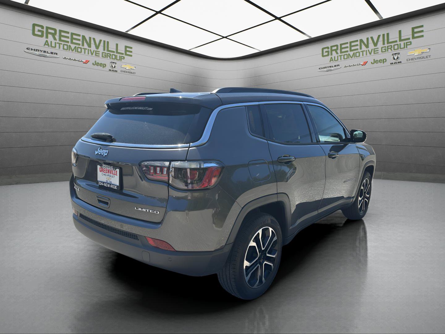 Used 2024 Jeep Compass Limited AWD/4WD image 5