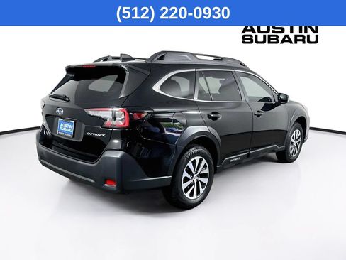 Used 2024 Subaru Outback Premium AWD/4WD image 8