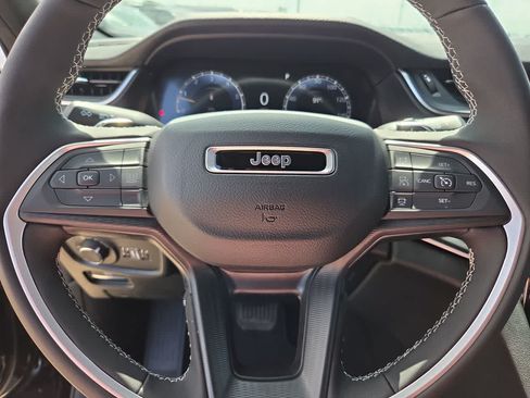 New 2026 Jeep Grand Cherokee Laredo X AWD/4WD image 23
