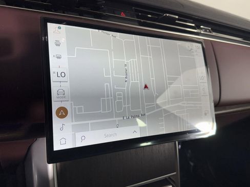 New 2025 Land Rover Range Rover SE image 15