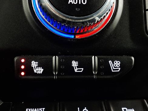 Used 2020 GMC Sierra 2500 Denali w/ Denali Ultimate Package image 14