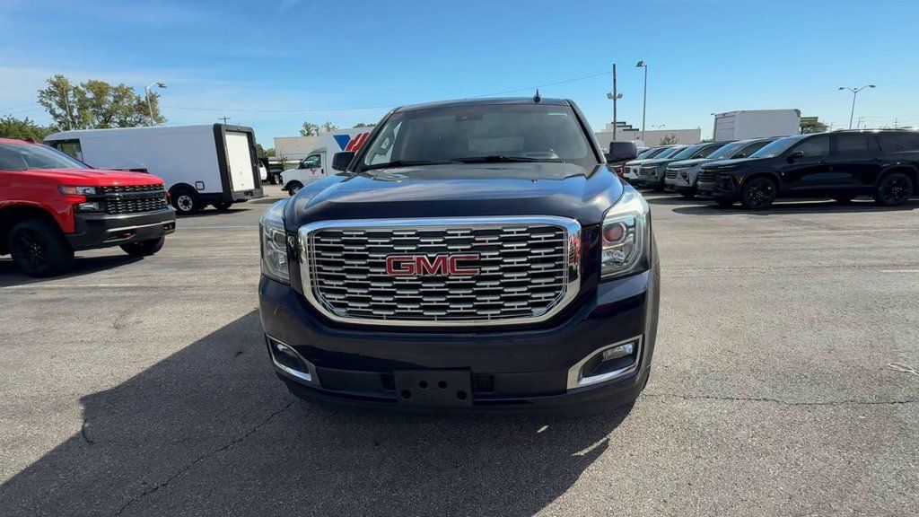 Used 2018 GMC Yukon XL Denali w/ Open Road Package AWD/4WD image 3