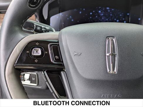 Certified 2023 Lincoln Corsair Reserve image 12