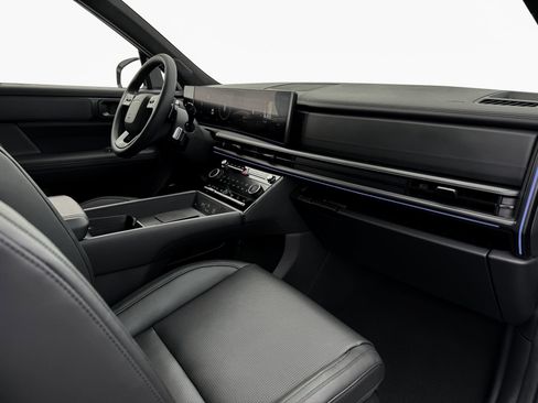 New 2025 Hyundai Santa Fe Calligraphy AWD/4WD image 15