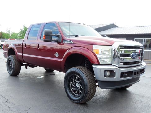 Used 2016 Ford F250 Lariat w/ Lariat Interior Package image 8