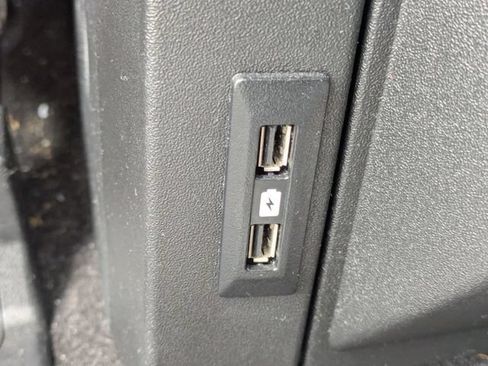 Used 2018 Ford F150 XLT w/ Equipment Group 302A Luxury AWD/4WD image 14