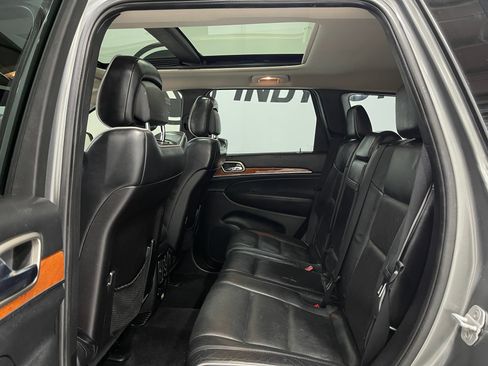 Used 2012 Jeep Grand Cherokee Overland AWD/4WD image 29