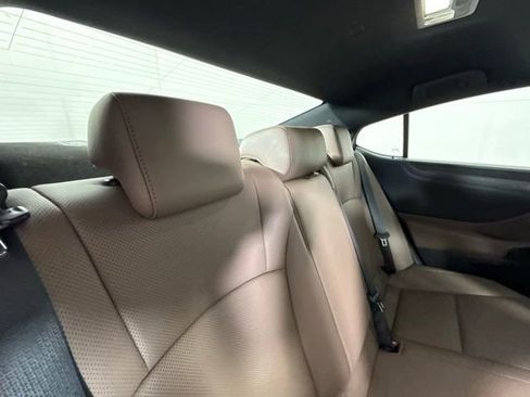 Certified 2025 Lexus ES 300h 300h image 29