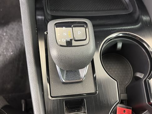 Used 2023 Nissan Rogue SV image 23