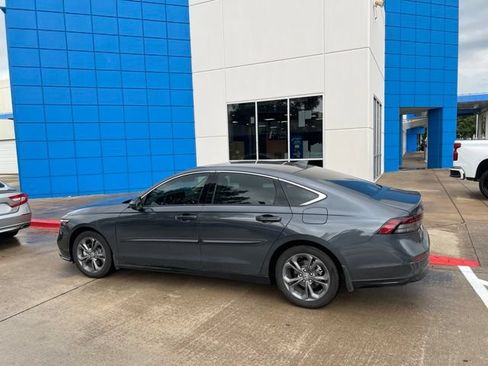 Used 2024 Honda Accord EX-L image 9
