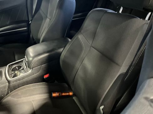 Used 2018 Dodge Charger GT AWD/4WD image 27