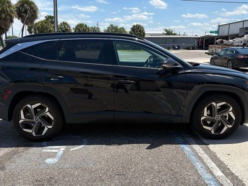 Used 2023 Hyundai Tucson Limited FWD image 2