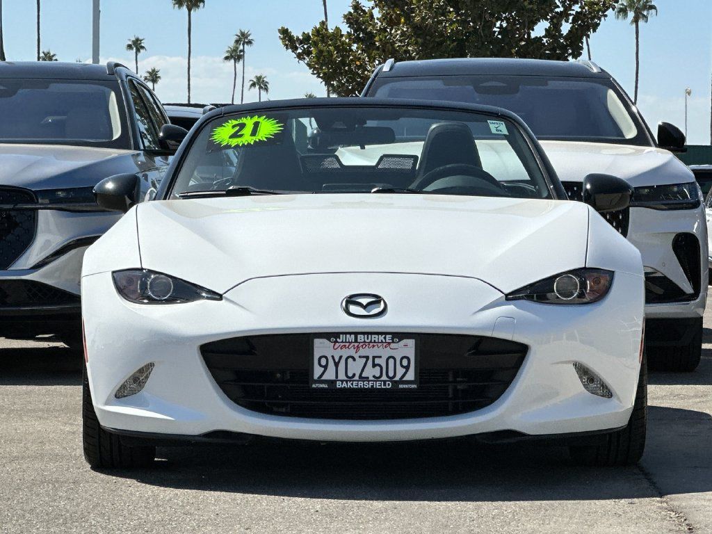 Used 2021 MAZDA MX-5 Miata Sport RWD image 9