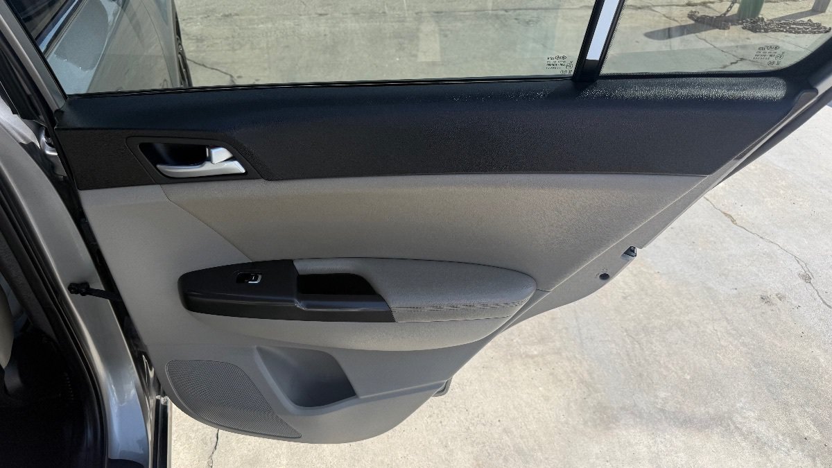 Used 2021 Kia Sportage S FWD image 18