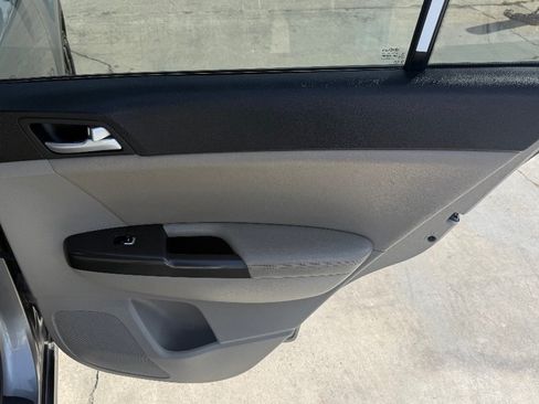 Used 2021 Kia Sportage S FWD image 18